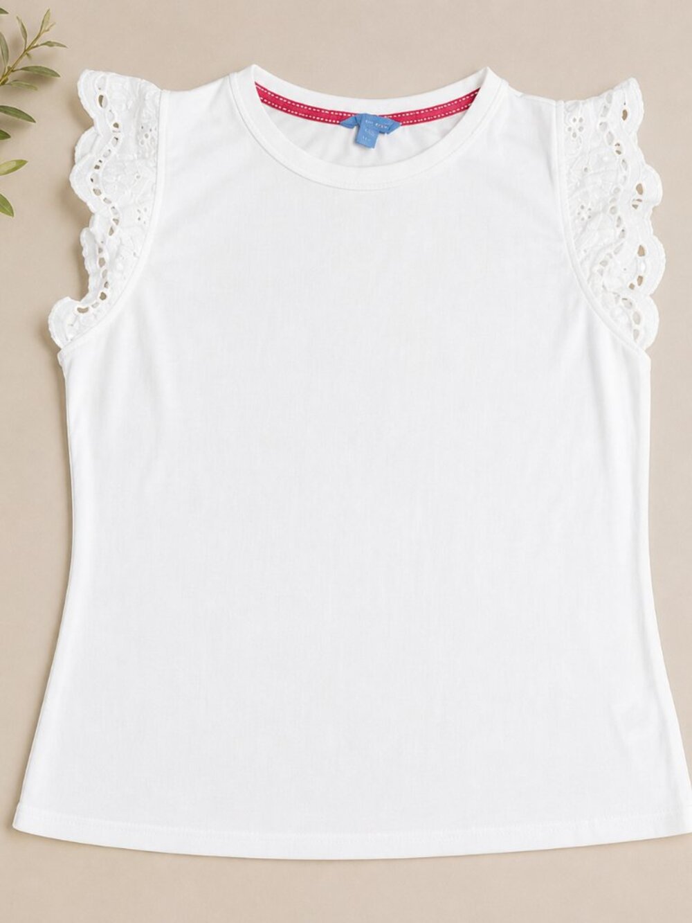 Draper James – Soft Cotton Eyelet Trimmed Top Women - Picture 2 of 5